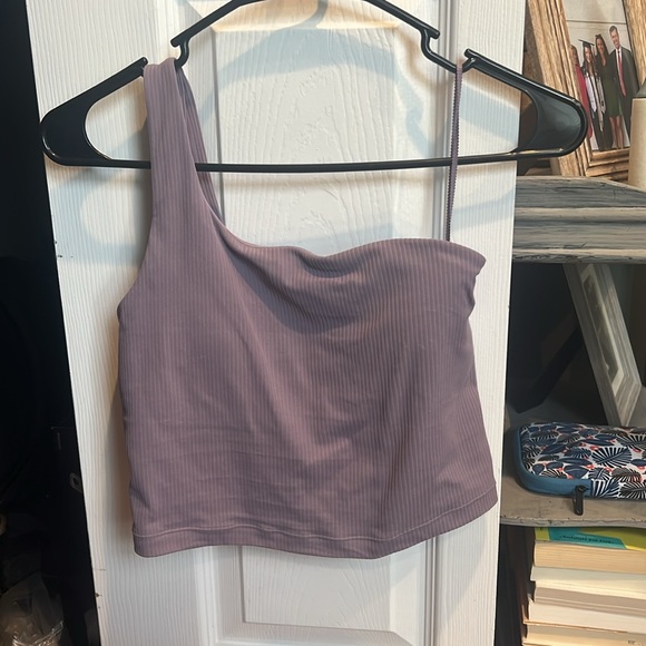 Ribbed Nulu Asymmetrical Tank - Picture 5 of 6